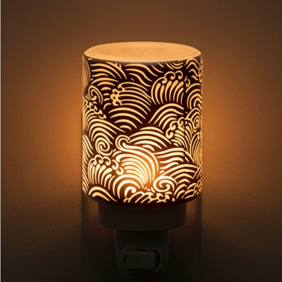 Scentsy midnight tide - Picture 3 of 3